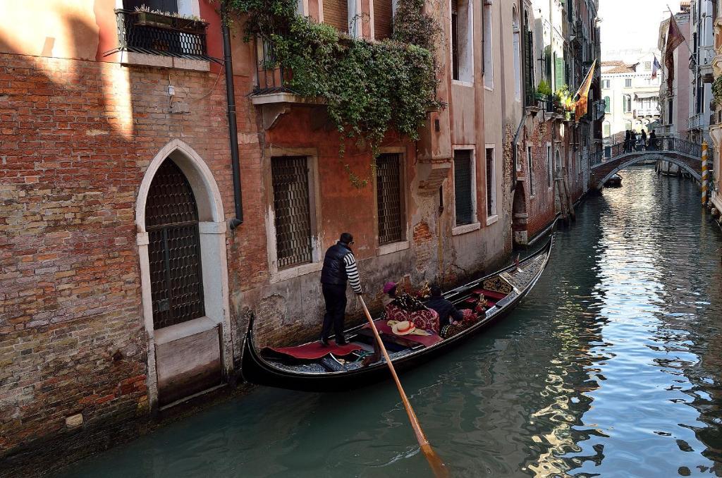 Charming Venice Apartments Room photo